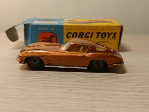 310 Chevrolet Corvette Sting Ray *in bronze* with original box